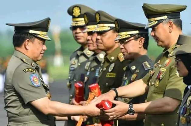 Wali Kota Jambi Raih Penghargaan Karya Bhakti Peduli Satpol PP dari Mendagri